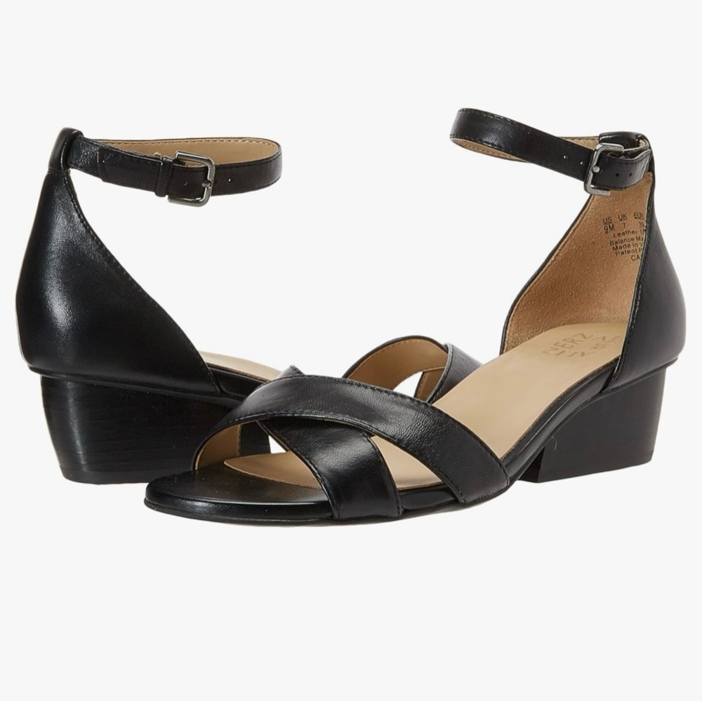 Naturalizer Black Leather Strap Sandals 9